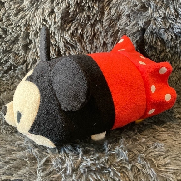 Medium Minnie Mouse tsum tsum plush - Picture 3 of 6
